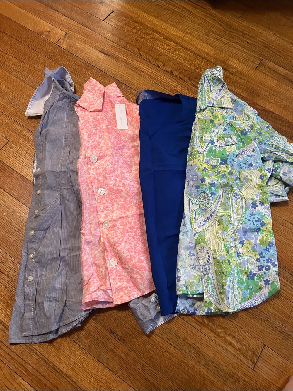 4 vintage woman’s Xs blouses